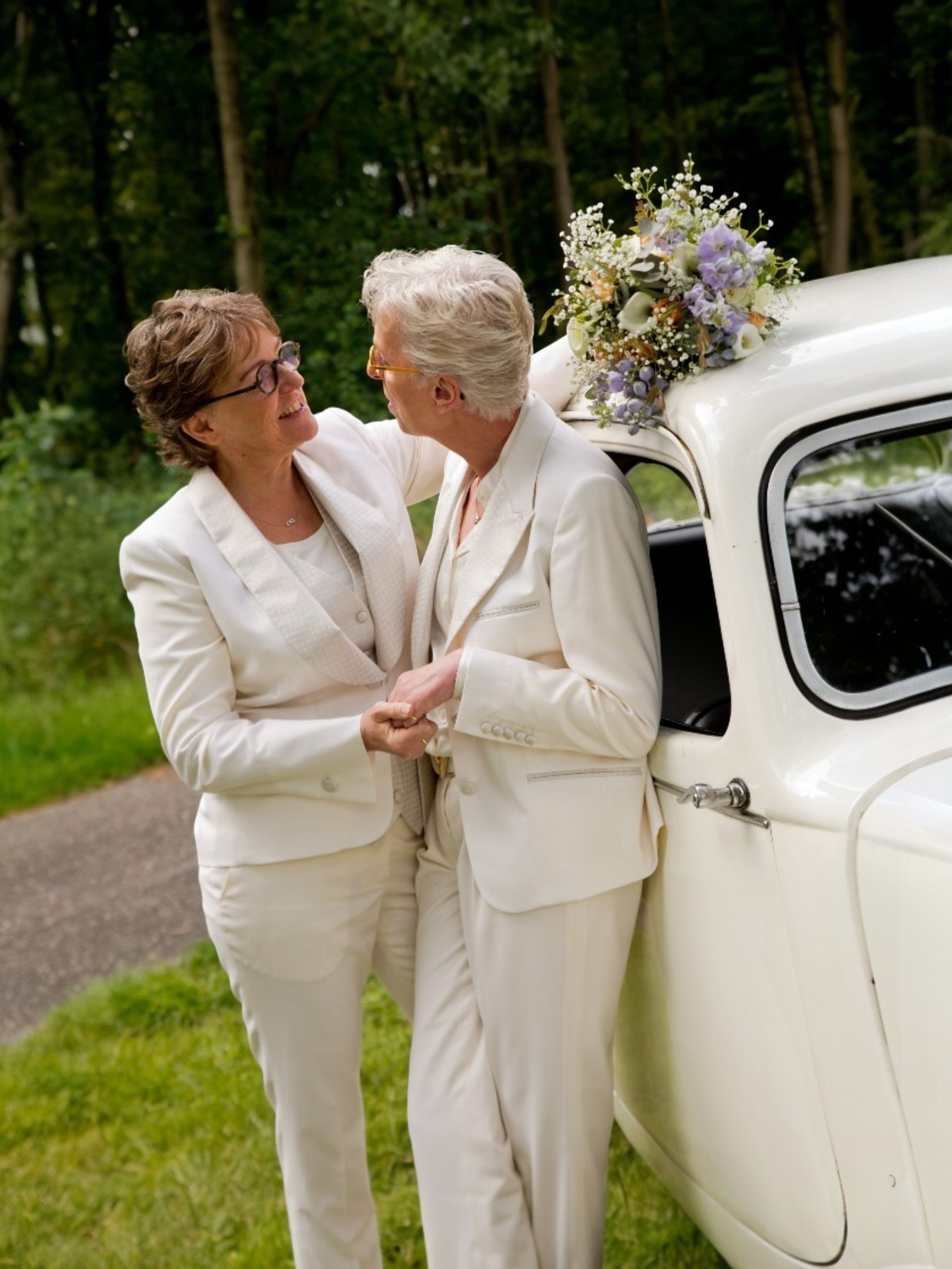Trouwpak wit vrouwen huwelijk
