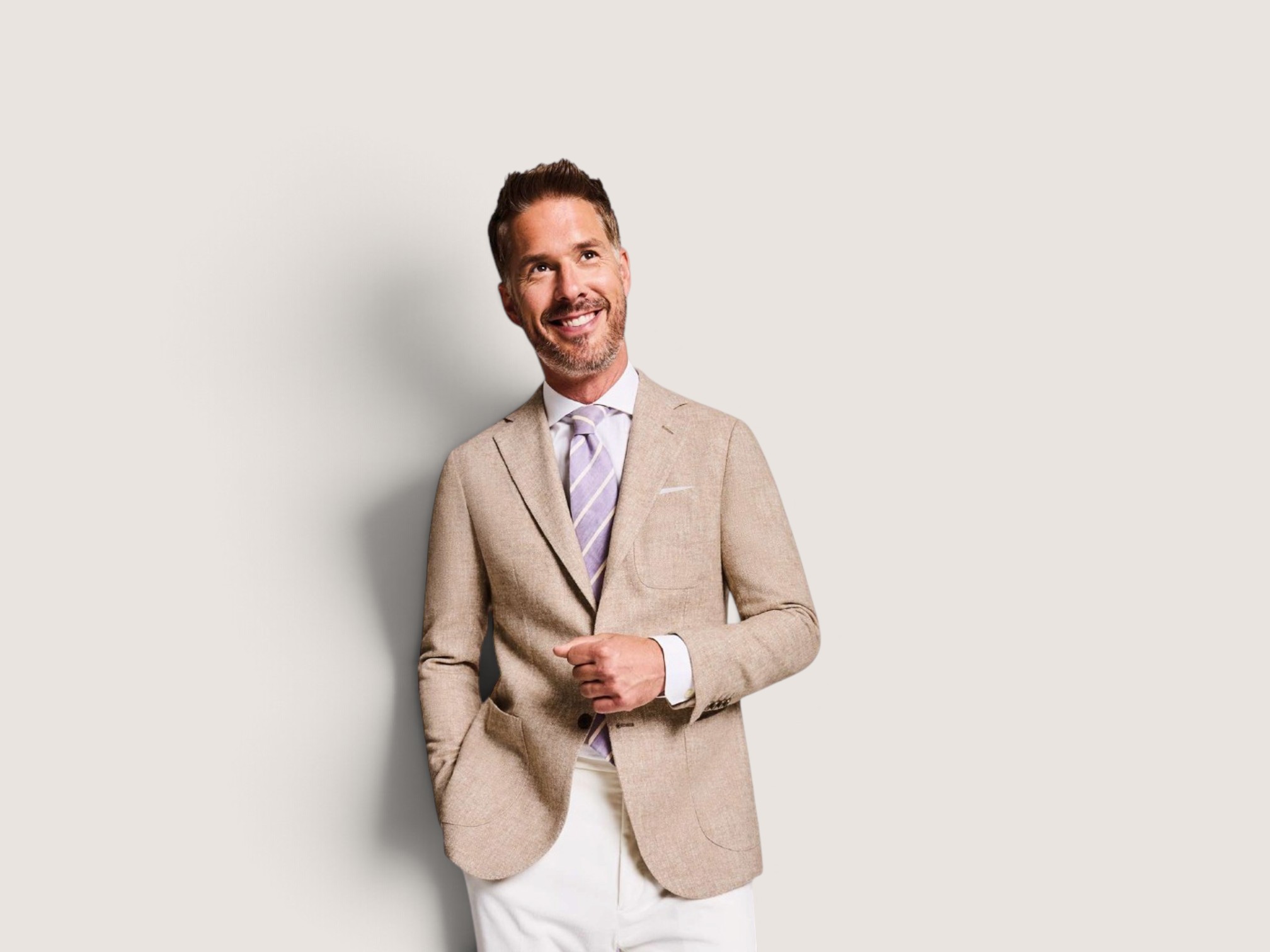 Maatpak man gemaakt van beige