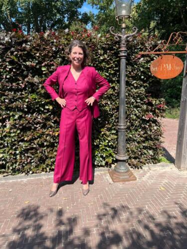 3-delig-broekpak-vrouw-promoveren