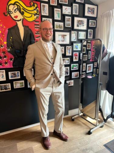 3-delig-trouwpak-beige-zand-met-gilet