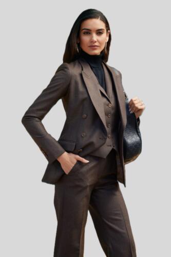 Broekpak-vrouw-met-gilet-gemaakt-van-HS-flannel