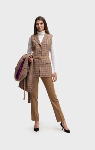 Colbert-zonder-mouwen-dames-maatkostuum