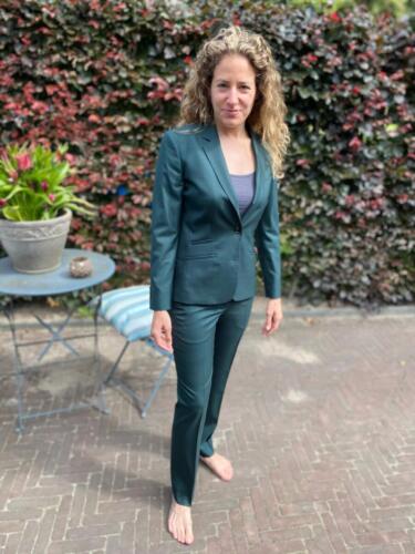 Dames-maatkostuum-groen