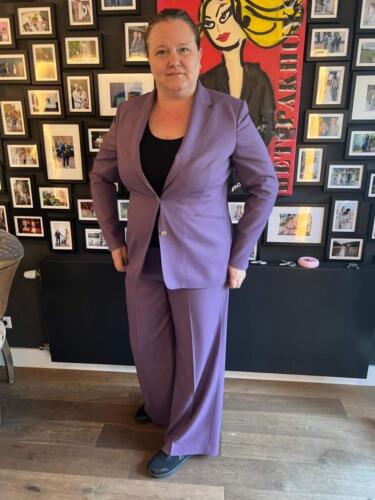 Dames-maatkostuum-paars