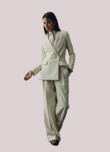 Dames-maatkostuum-wit-op-maat-gemaakt-van-HS-flannel-1 (1)