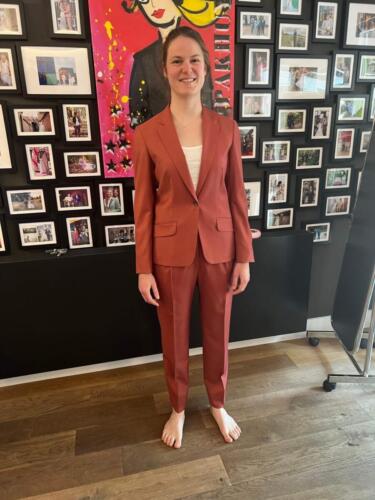 Dames-maatpak-bruin (1)