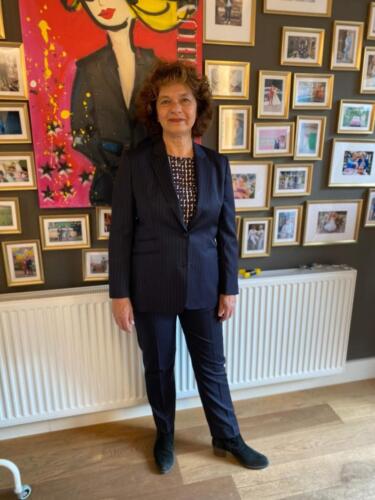 Dames-maatpak-uitvaart-kleding