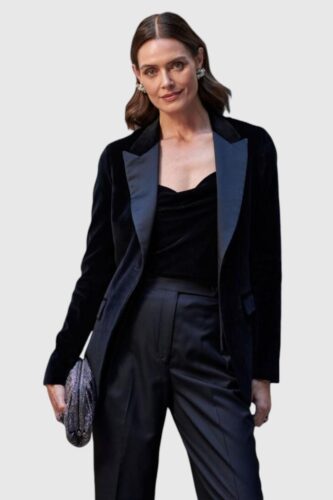 Dames-smoking-donker blauw op-maat-gemaakt-van-HS-stoffen 