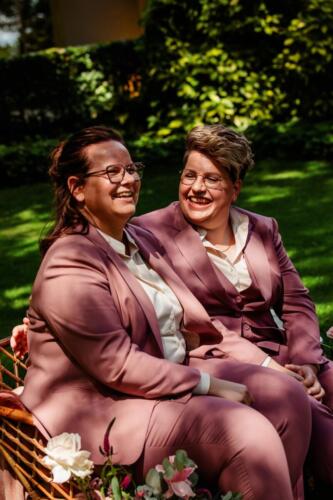 Dames-trouwpak-matchen-met-vrouw