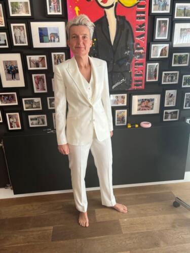 Dames-trouwpak-wit-met-gilet-