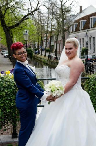 Dames pak op  maat gemaakt gemaakt voor Nadine in mooie sprekende blauwe stof