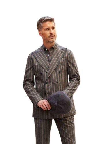 Double-breasted-pak-op-maat-bruin-streep-Photoroom