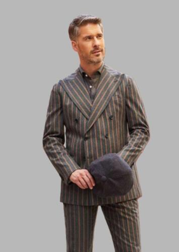 Double-breasted-pak-op-maat-bruin-streep