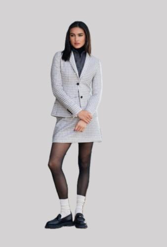 Hip-rokje-met-colbert-gemaakt-van-Holland-Sherry-stof