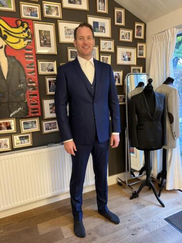 Maatkostuum met vest 