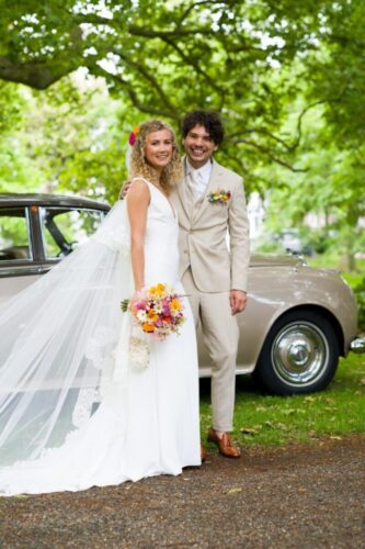 Italiaans-trouwpak-op-maat-in-beige-zand kleur 