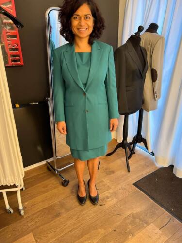 Lang-colbert-en-jurk-zakelijke-maatkleding-rvouw