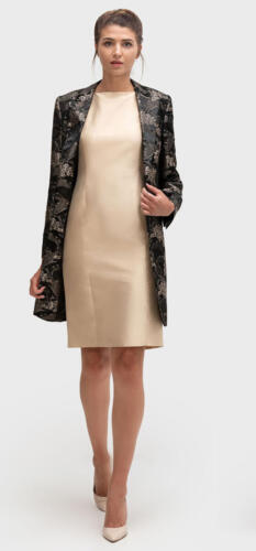 Lang-colbert-vrouw-op-maat-gemaakt (1) (1)