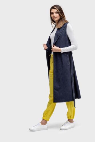 Lange-jas-zonder-mouwen-op-maat-gemaakt-denim