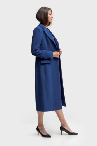 Lange-mantel-vrouw-op-maat-gemaakt