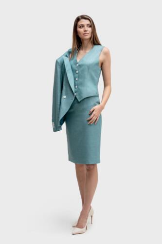 Mantelpak-met-colbert-en-kokerrok-op-maat-gemaakt