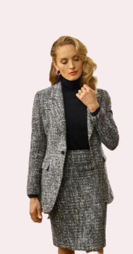 Mantelpak-met-kokerrok-maat-gemaakt-van-HS-stoffen