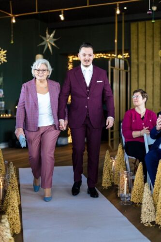 Moeder-van-de-bruidegom-broekpak-op-maat (1)