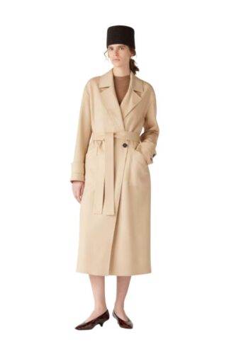 Nette-lange-jas-vrouw-gemaakt-van-Loro-Piana-stof