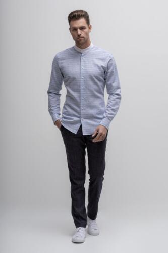 Overhemd-op-maat-gemaakt-met-wit-boord