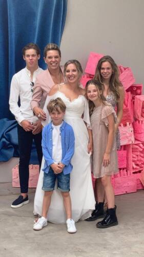 Roze-dames-smoking-gemaakt-voor-huwelijk-Nicole