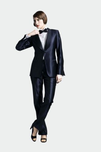 Smoking-vrouw-op-maat-gemaakt-met-smoking-blouse