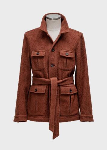 Sportieve-korte-dames-jas-op-maat-gemaakt 