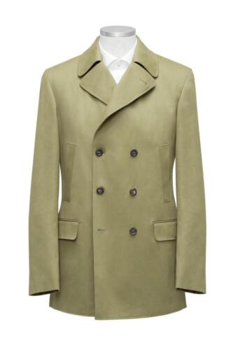 Stijlvolle-heren-regenjas-op-maat-gemaakt 