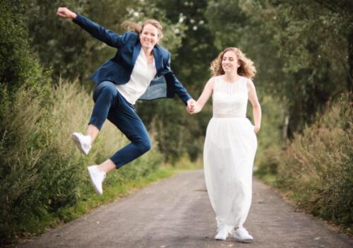 Stoer-trouwpak-vrouw-op-maat-gemaakt-2