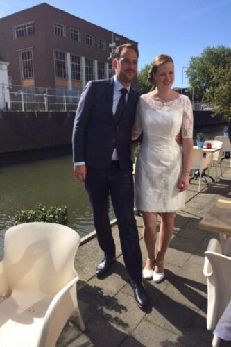 Trouwkostuum-donkerblauw-op-maat-met-bijpassend-maathemd