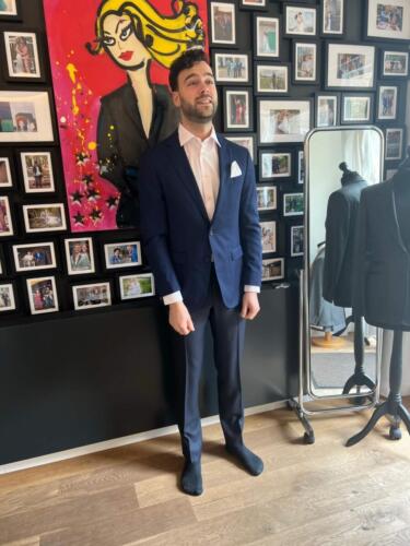 Trouwpak-donker-blauw-op-maat-gemaakt