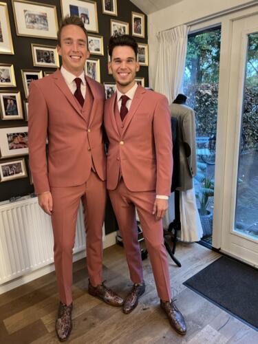 Trouwpak-man-in-roze-op-maat