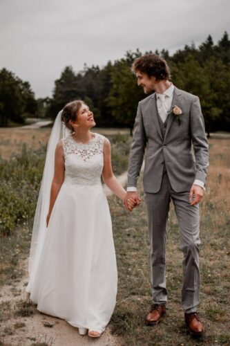 Trouwpak-op-maat-gemaakt-lange-man 