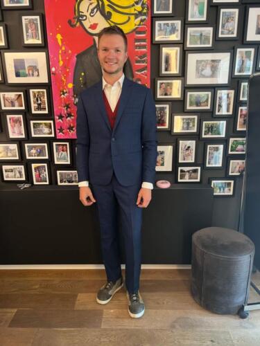 Trouwpak-ruit-met-gilet-in-rood