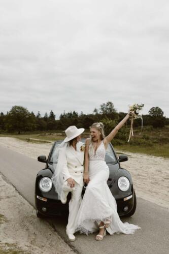 Trouwpak-vrouw-wit-op-maat-gemaakt