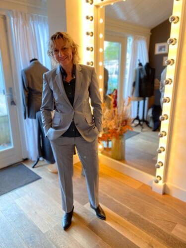 Uitvaart-kleding-op-maat-vrouwen