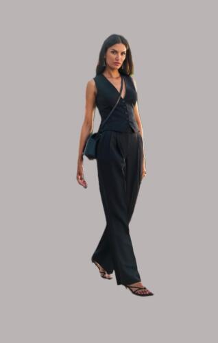 Vrouwelijk-pak-op-maat-met-gilet