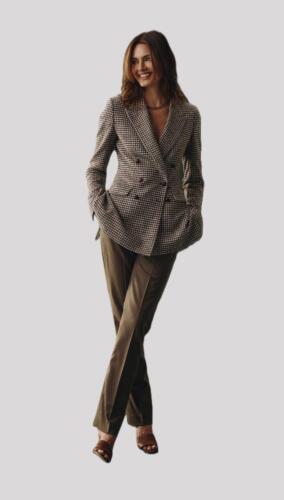 Zakelijk-dames-colbert-gemaakt-van-HS-stoffen-bruin