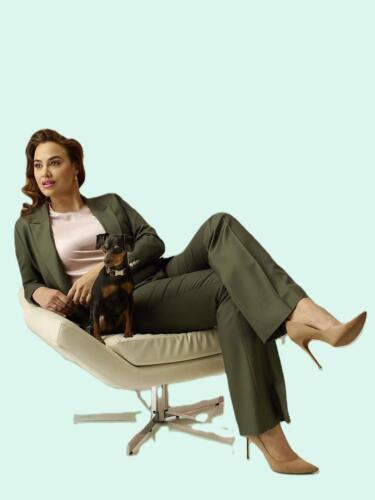 Zakelijk-kostuum-vrouw-groen (1)