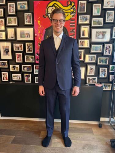 Zakelijk-maatpak-3-delig-met-gilet