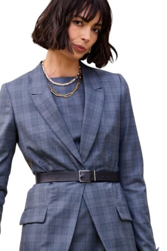 Zakelijk-vrouwelijk-pak-op-maat