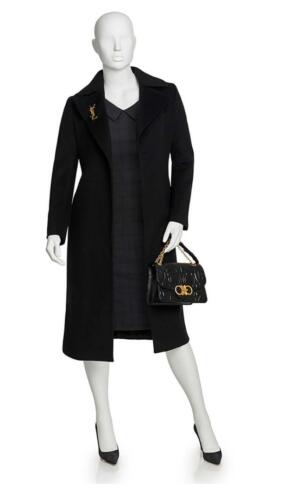 Zakelijke-kleding-vrouw-op-maat-gemaakt