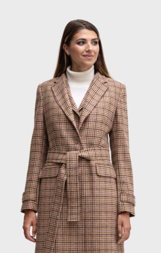 Zakelijke-lange-dames-over-jas