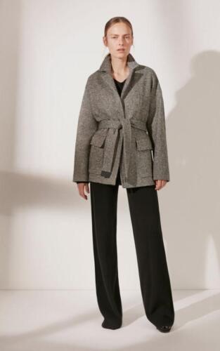 Zakelijke-vrouwen-kleding-op-maat-gemaakt (1)