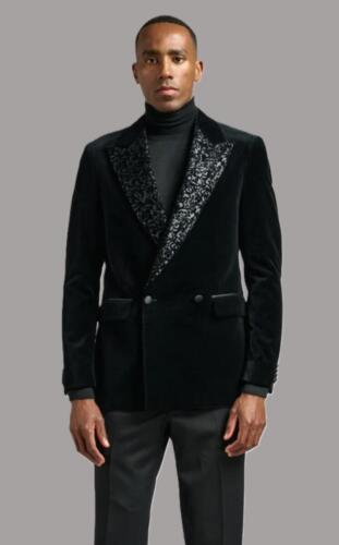 Zwart-velvet-smoking-jas-gemaakt-van-Scabal-stoffen